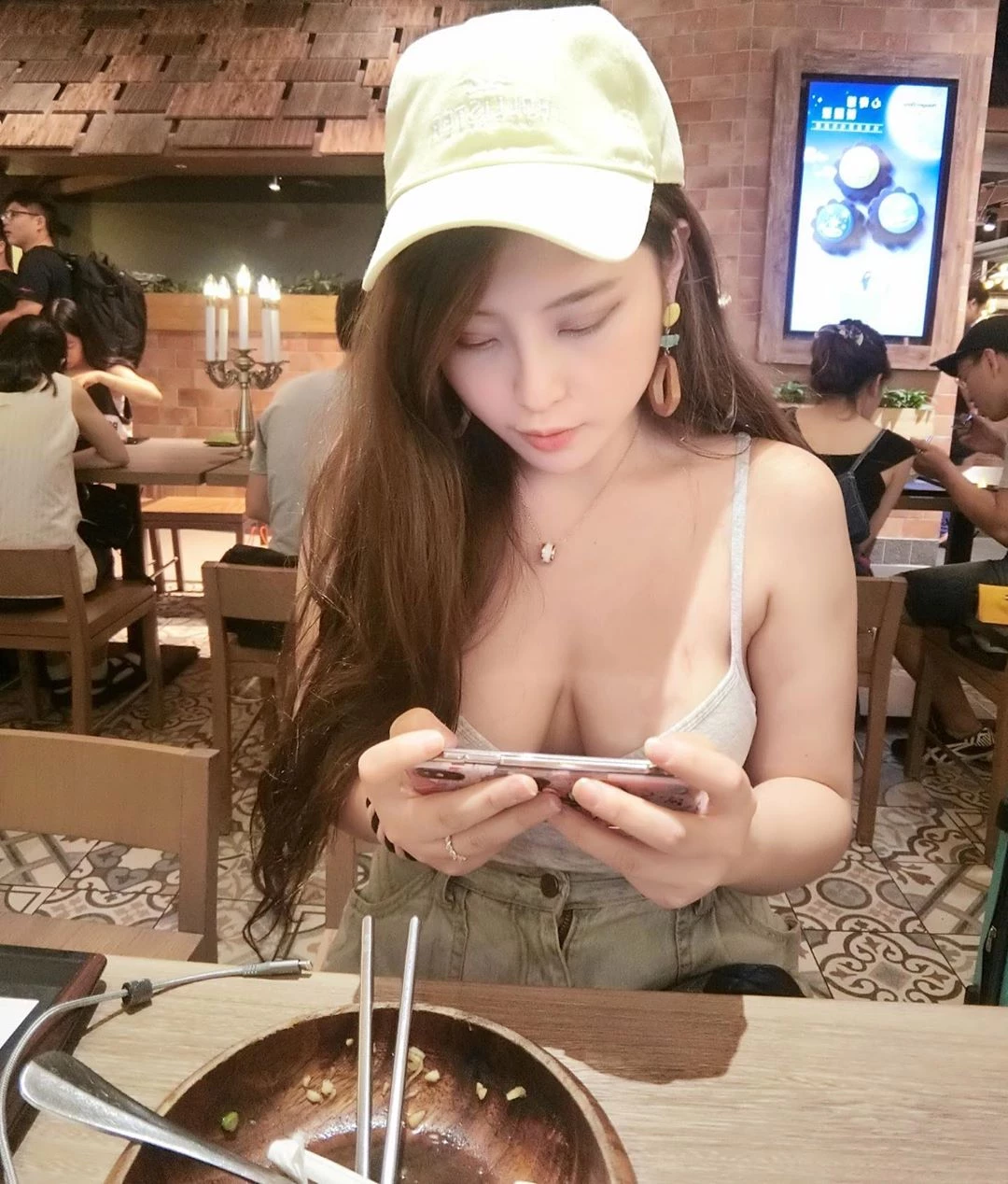 4150017.webp