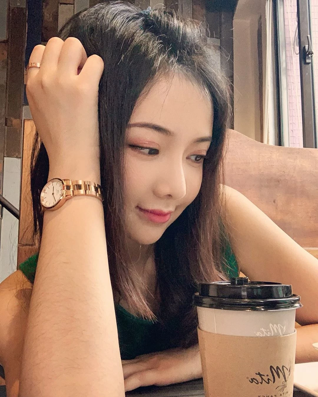 4108041.webp