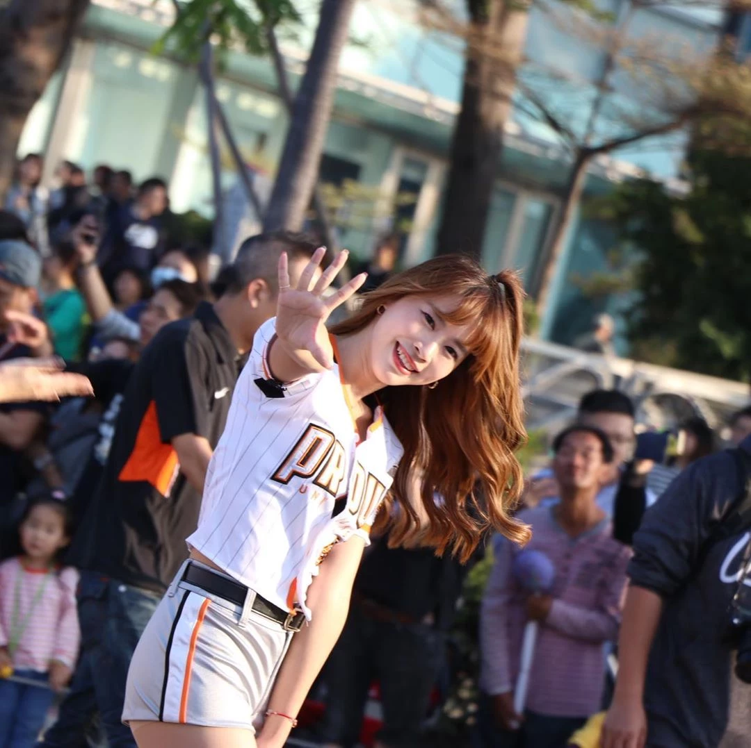 4108051.webp