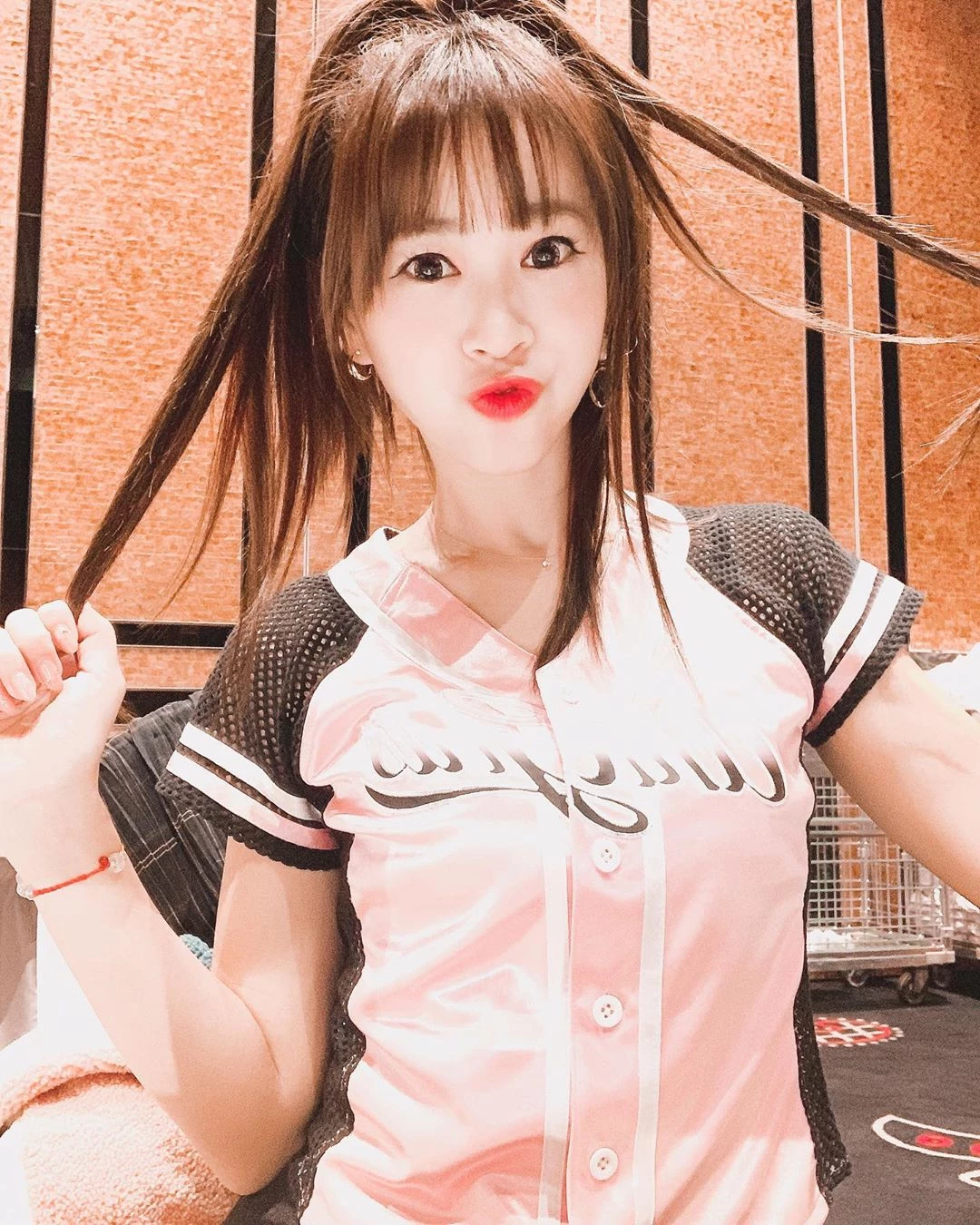 4108058.webp