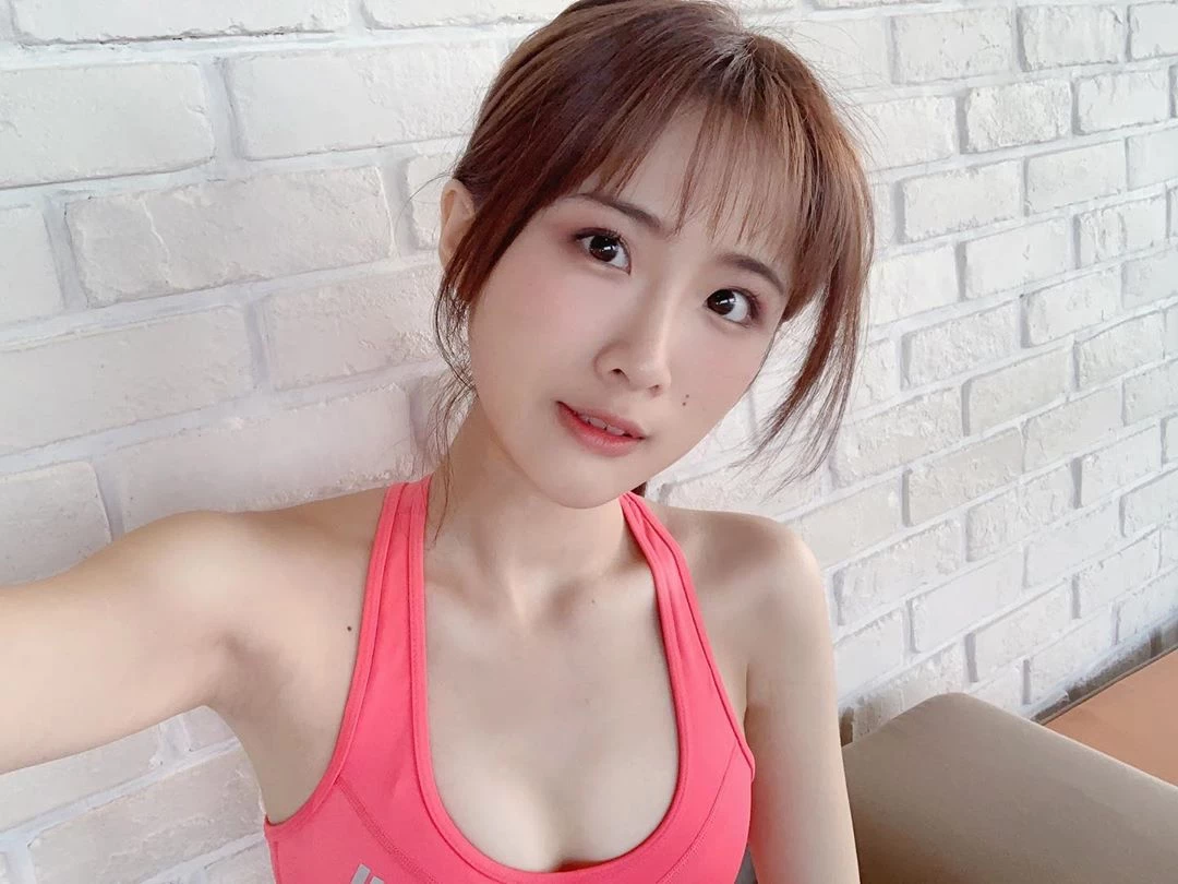 4107705.webp