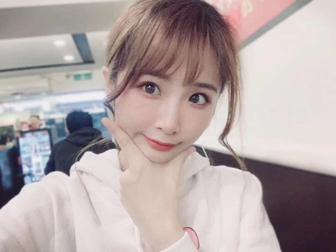 4107709.webp