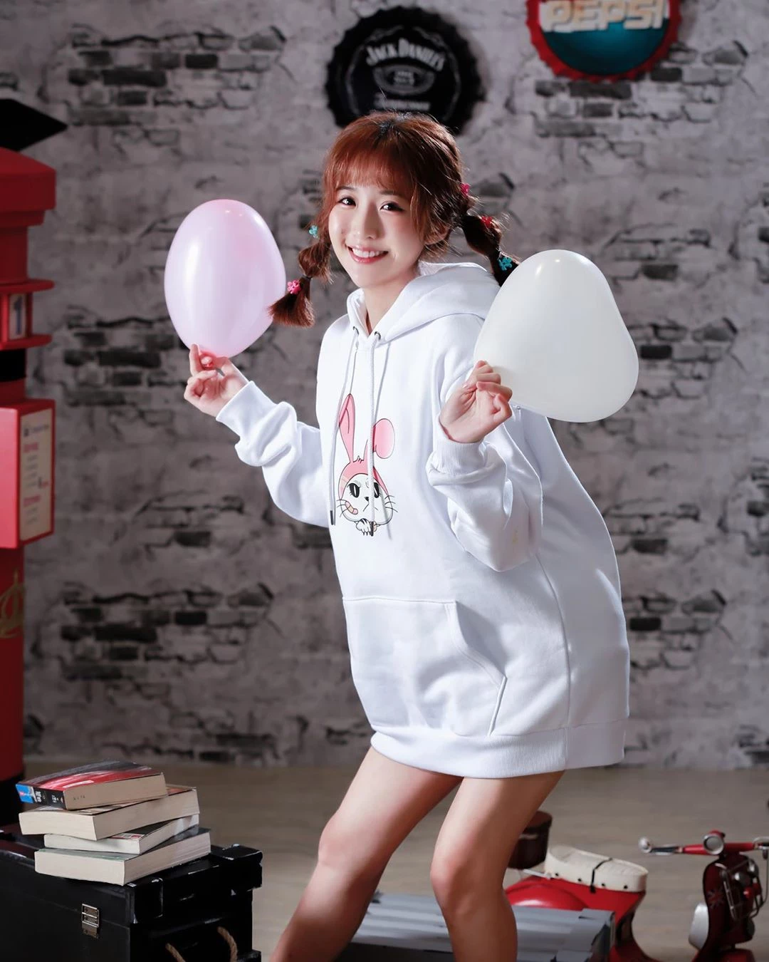 4107712.webp