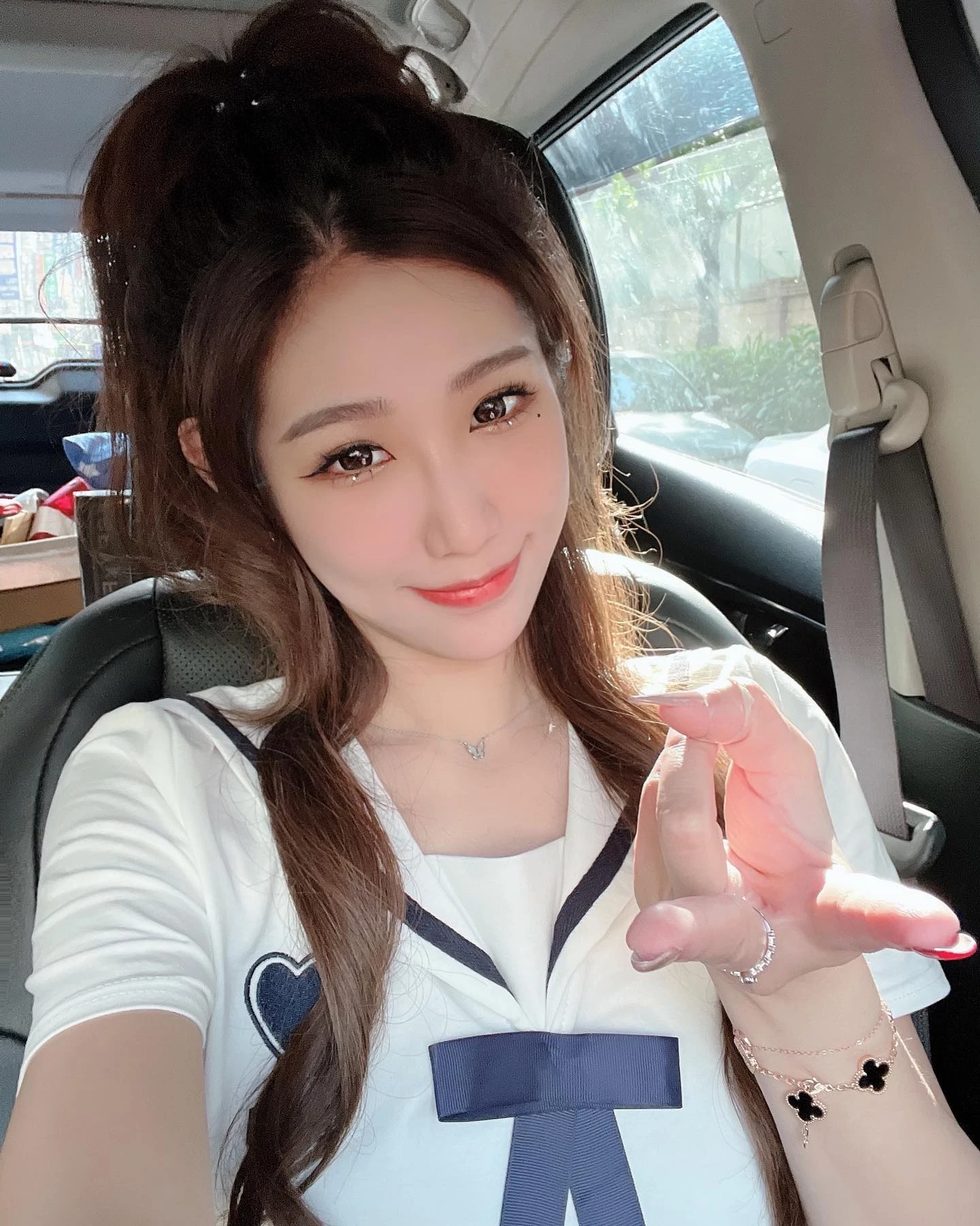 23502752.webp