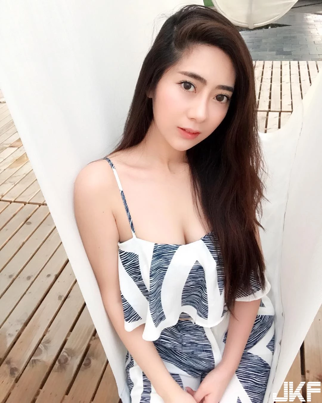 7253479.webp