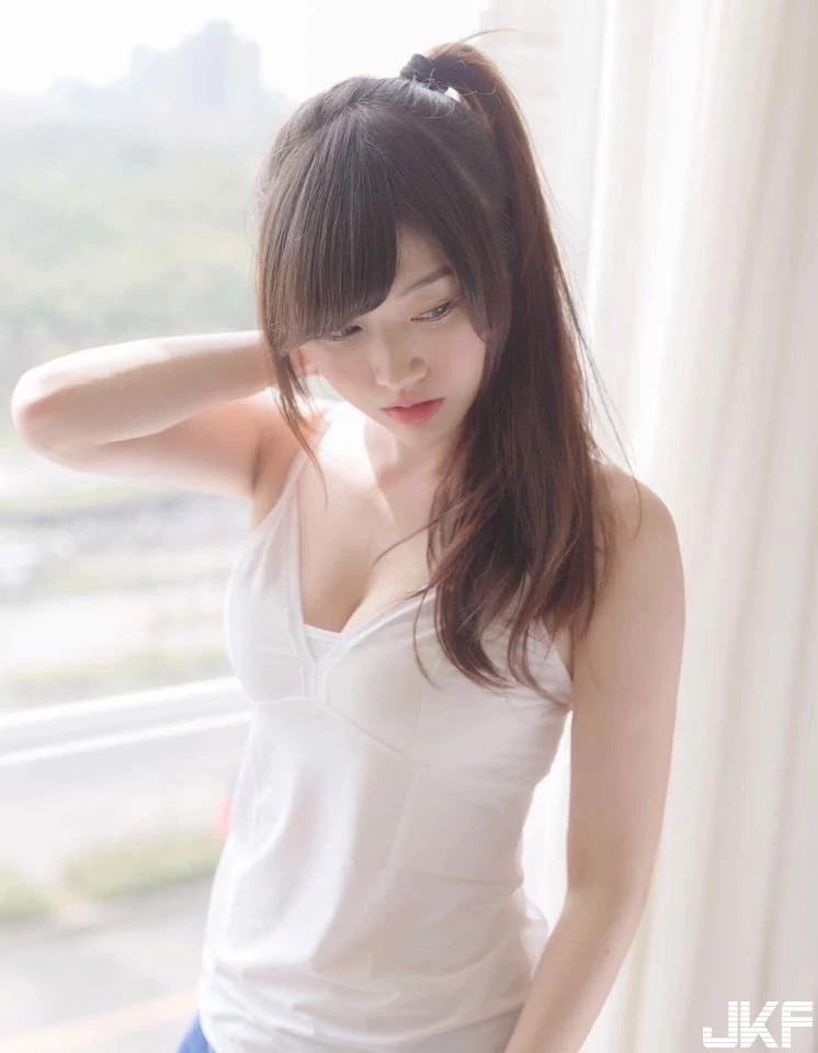 7225096.webp