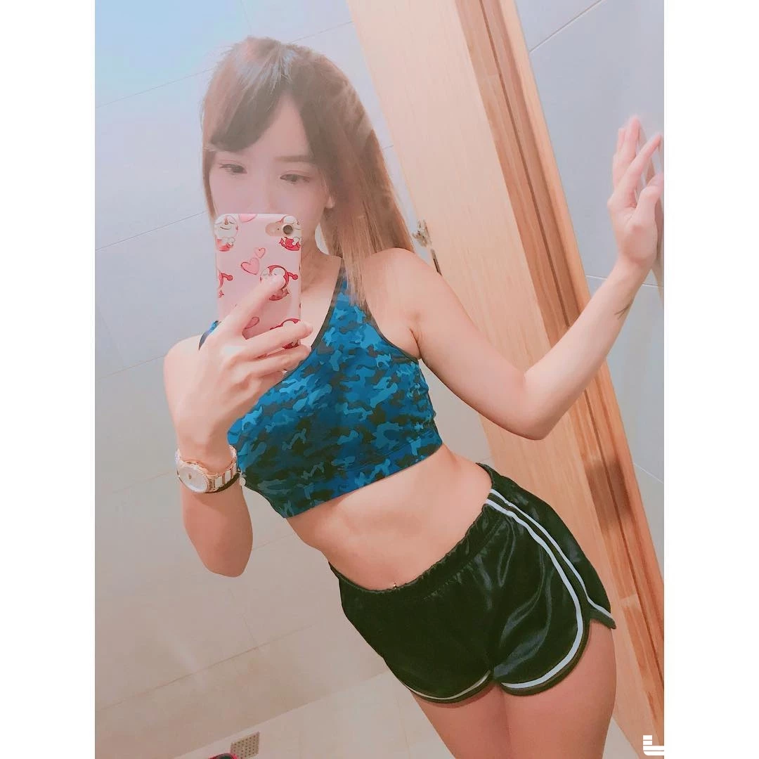 4983065.webp