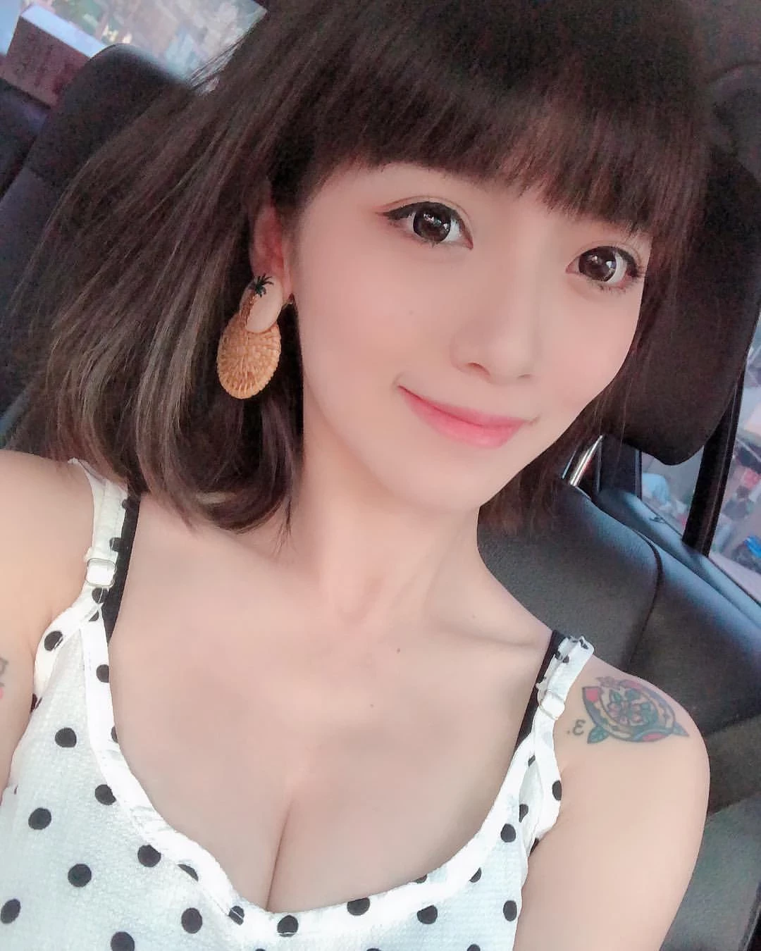 4347411.webp