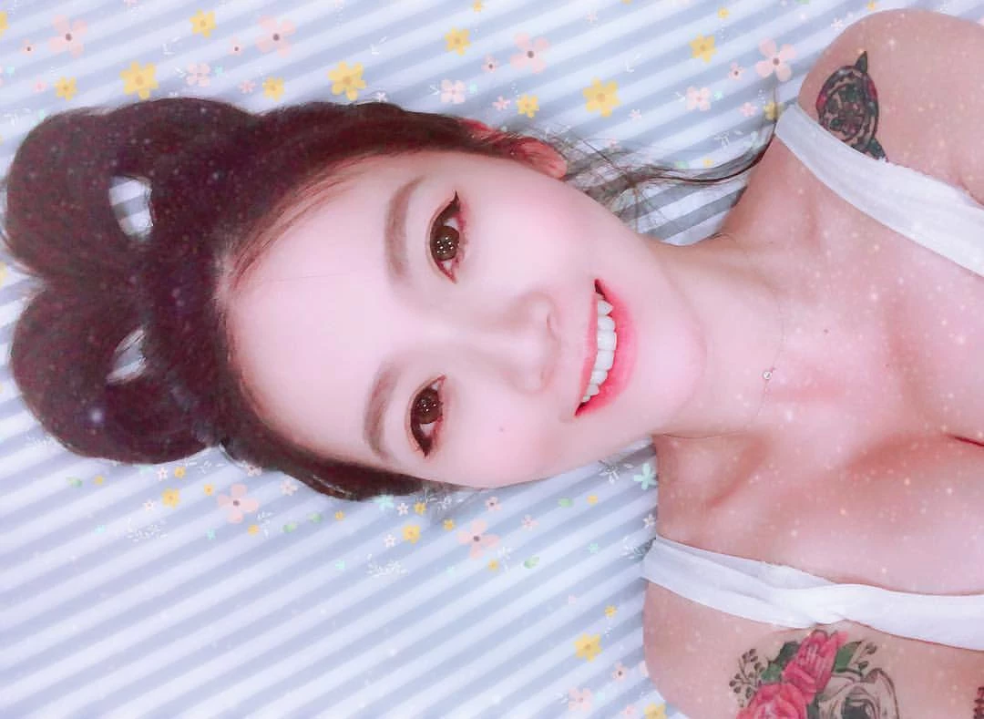 4347426.webp