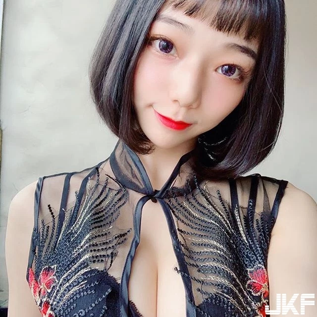 4587752.webp