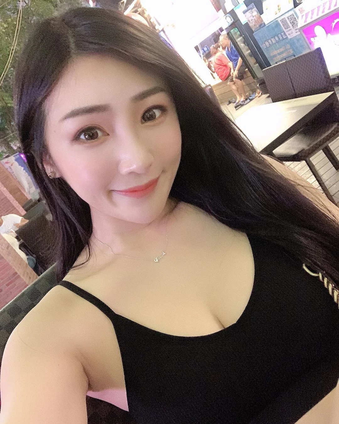 4150363.webp