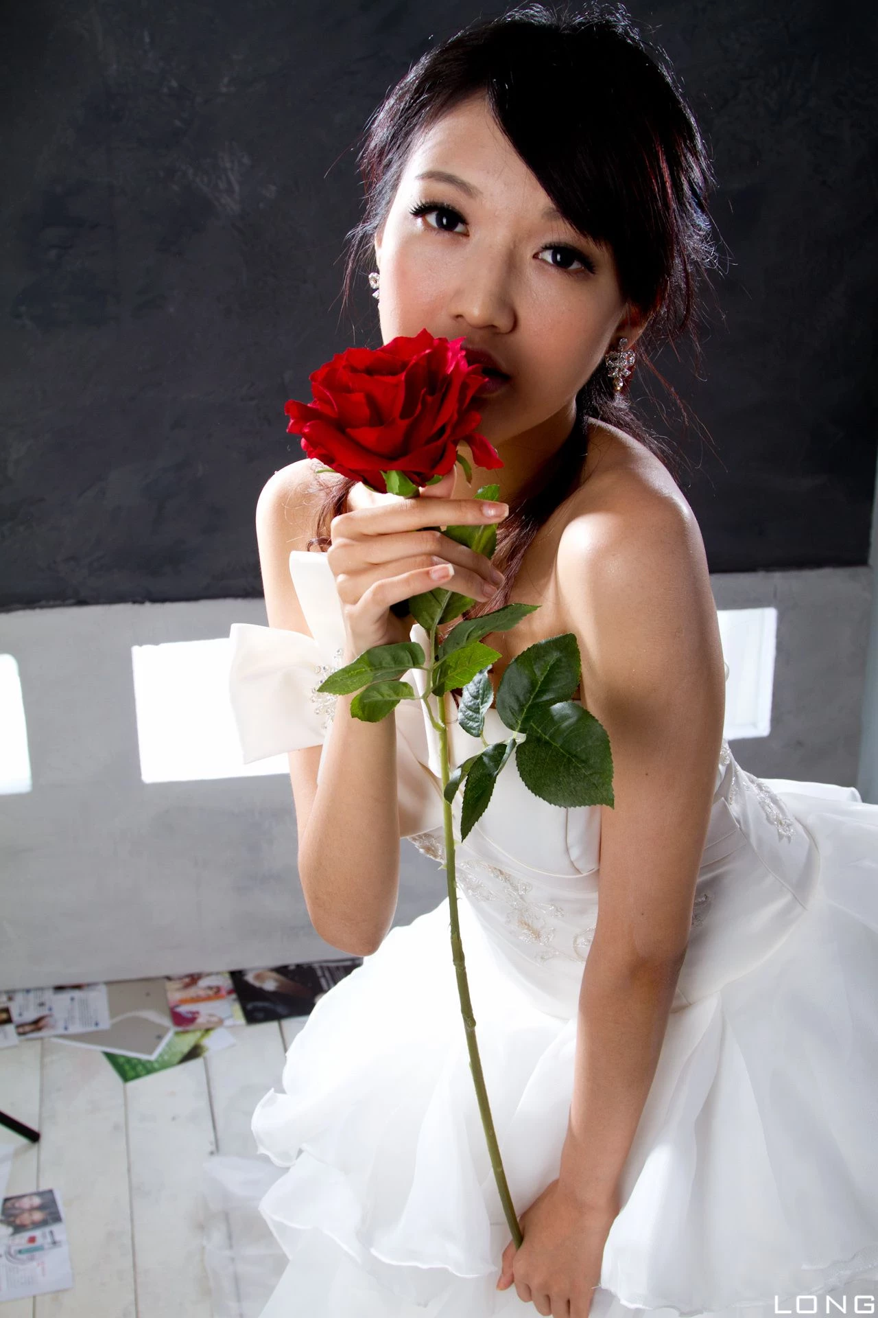30741598.webp