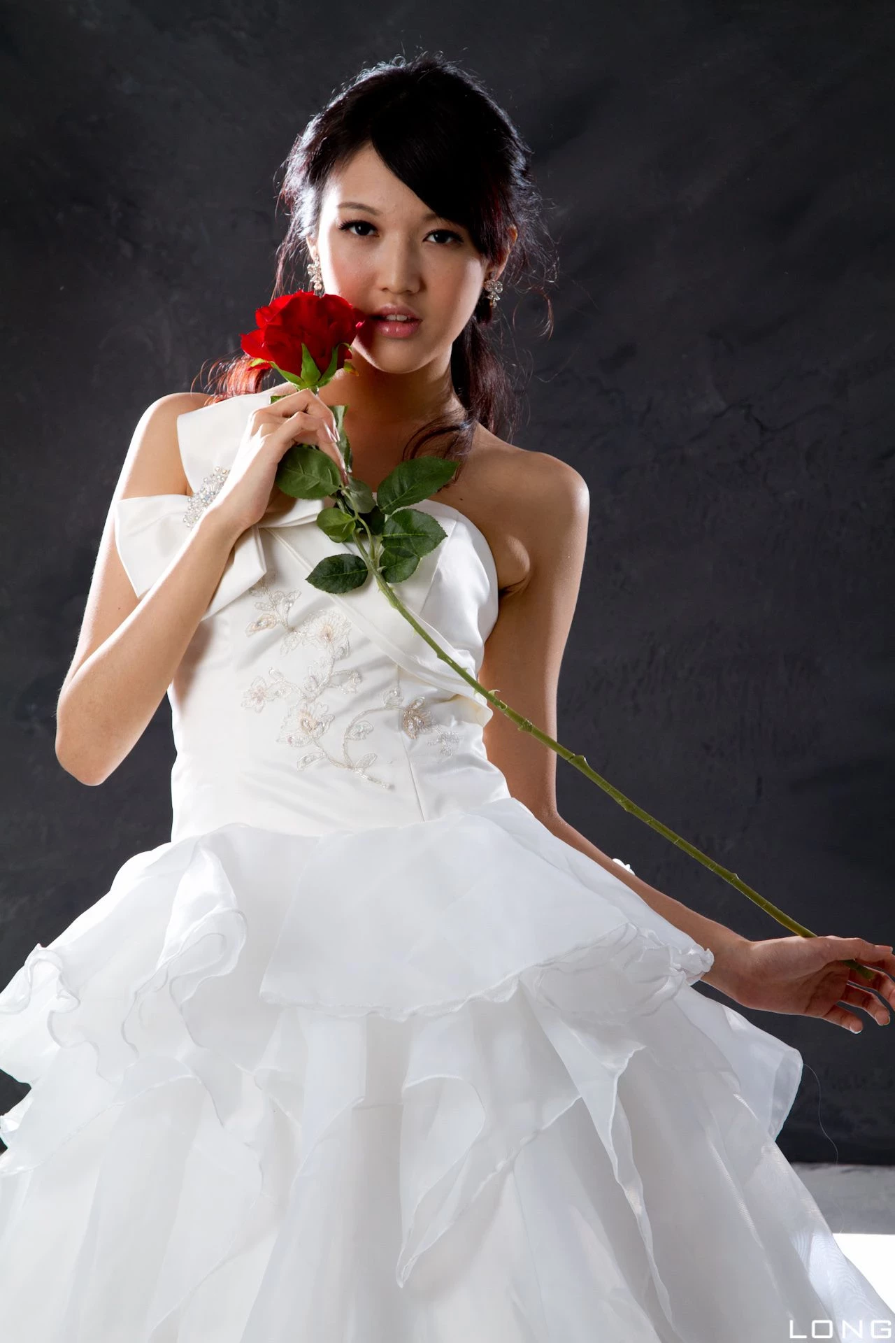 30741612.webp