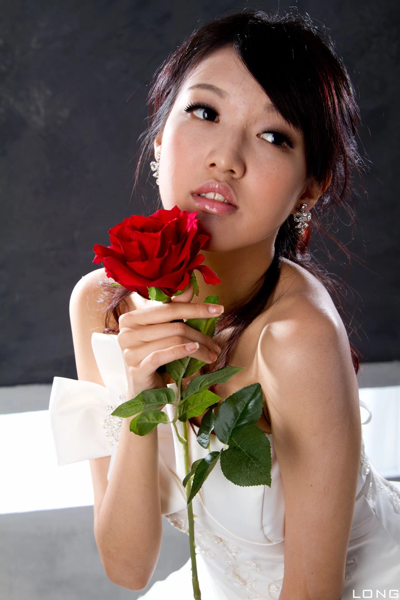 30741613.webp