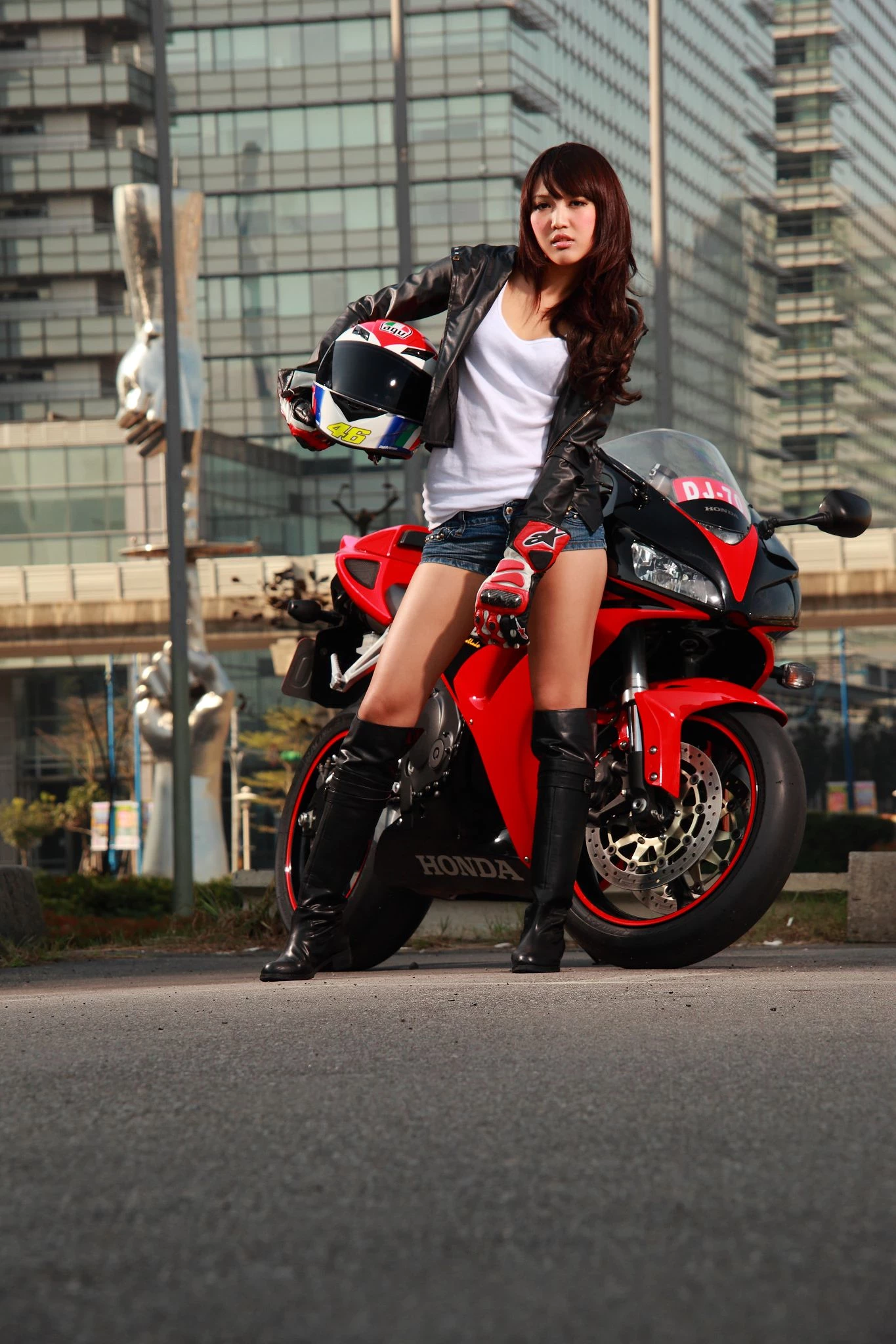 30768830.webp