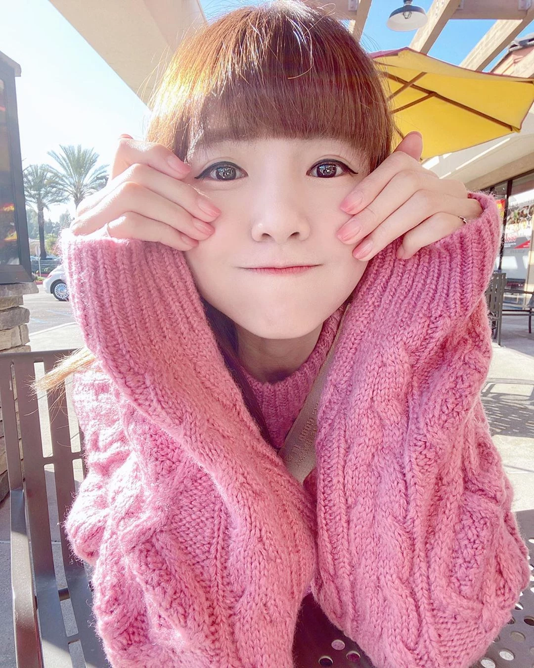 4112020.webp