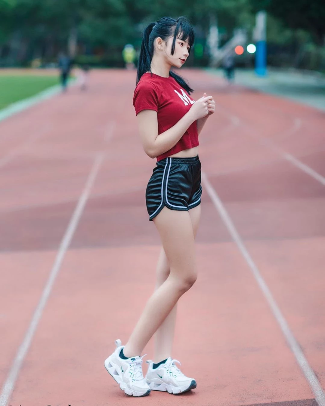 4111690.webp