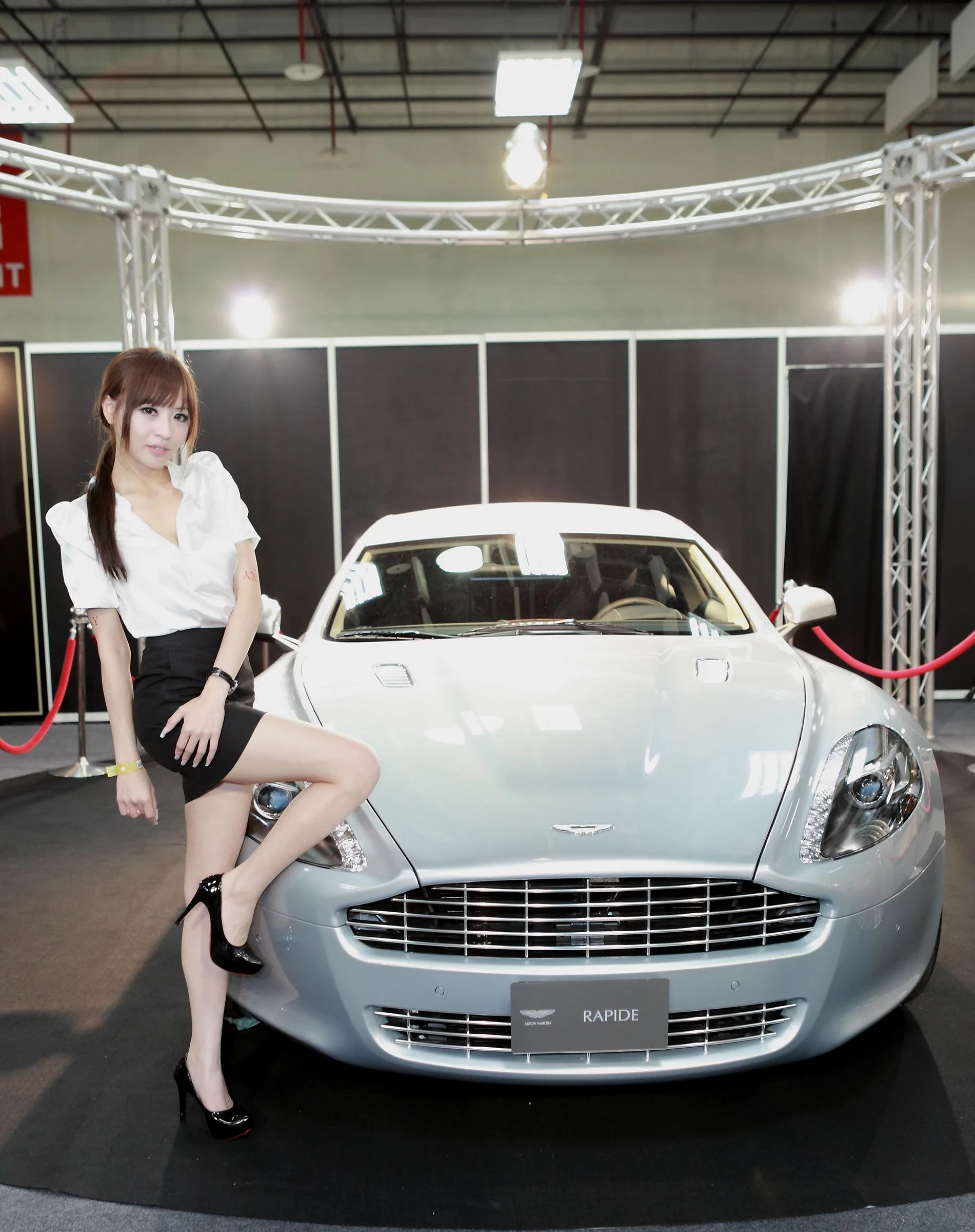 30740973.webp