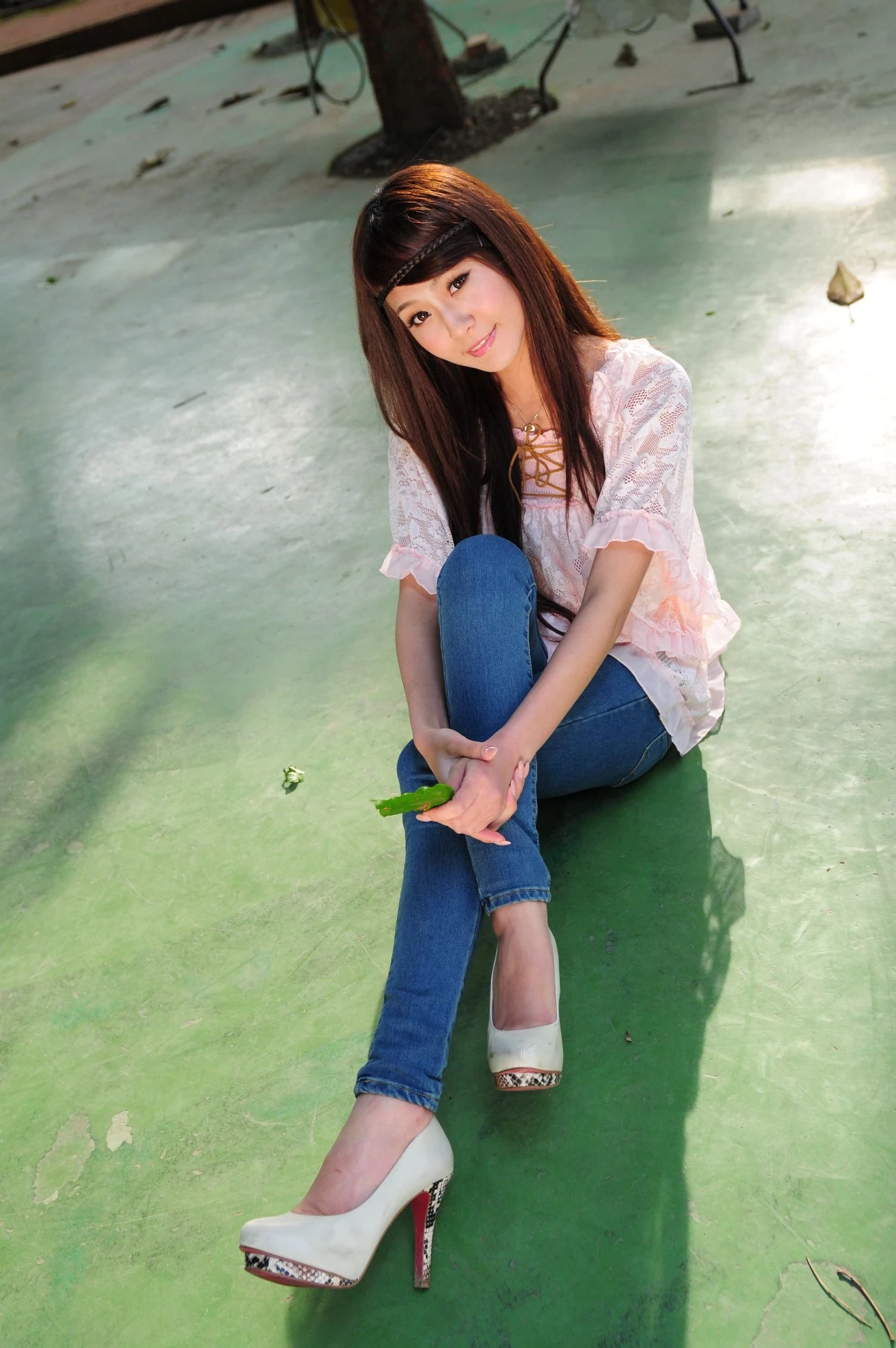 30742343.webp