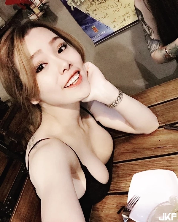 16881424.webp