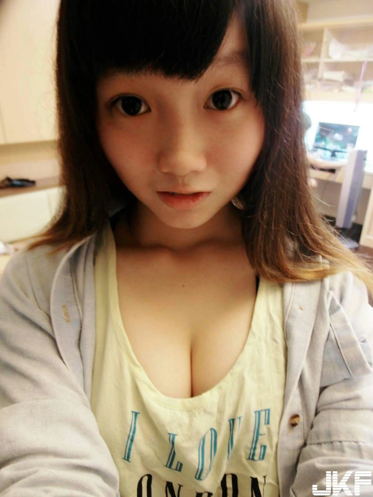 4595357.webp