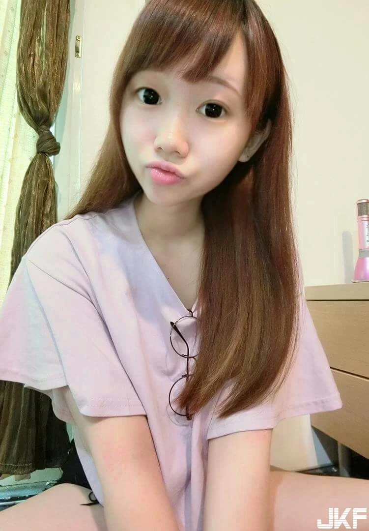 4595359.webp
