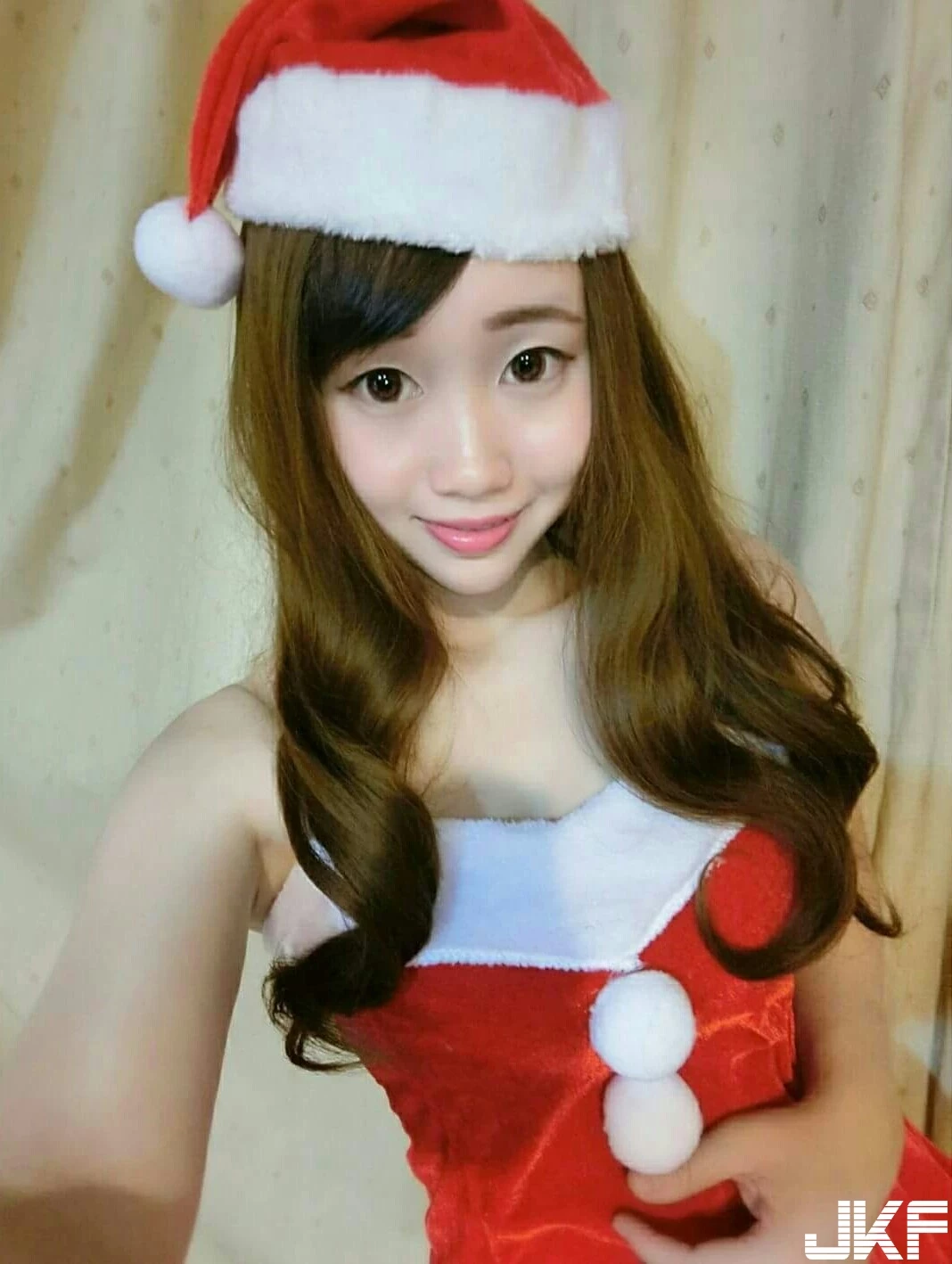 4595360.webp