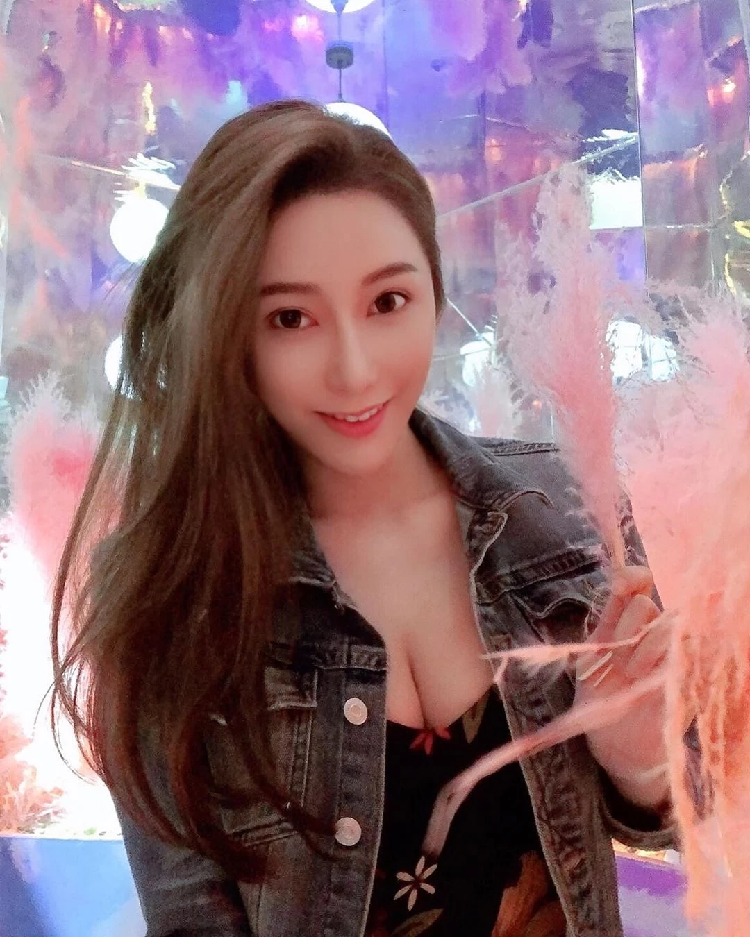 4111565.webp