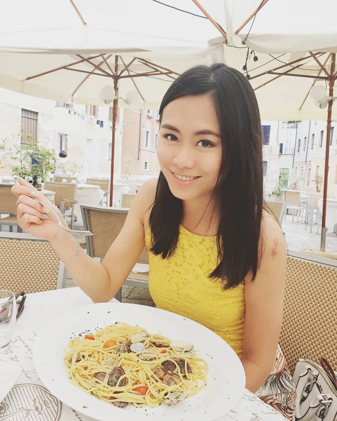 4111917.webp