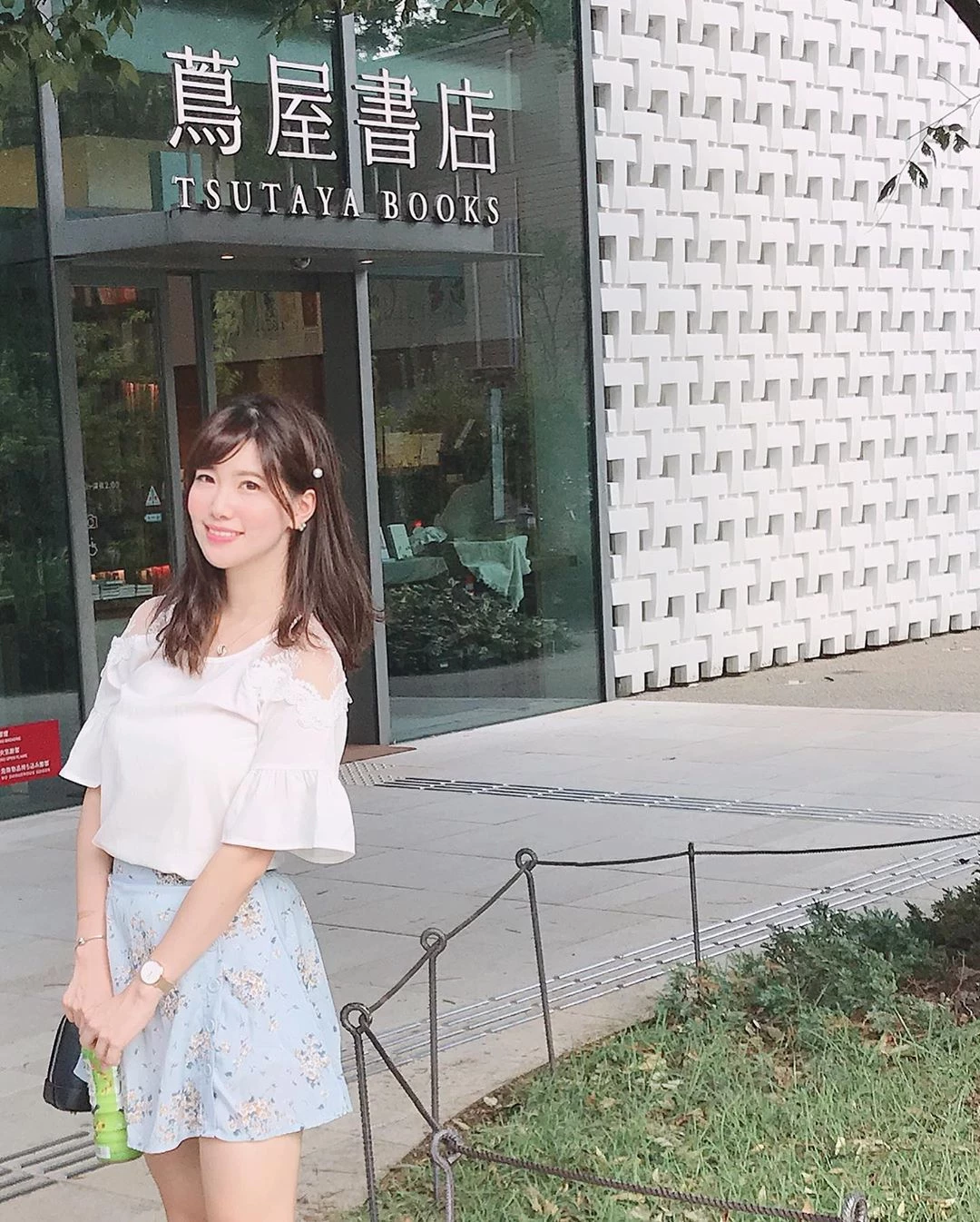 4111573.webp
