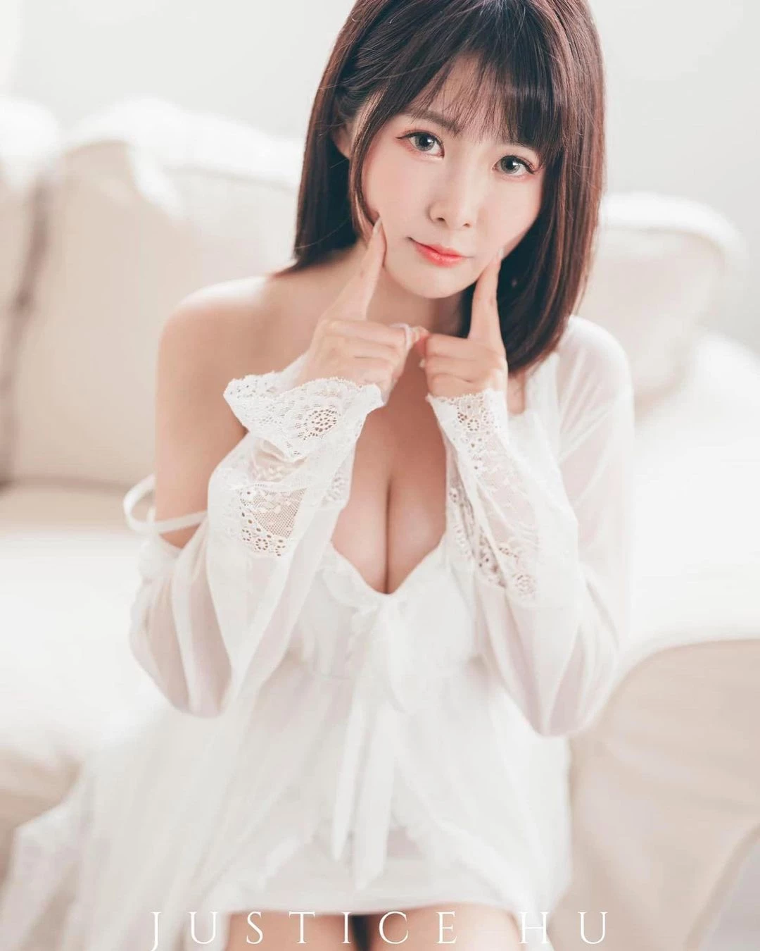 26521536.webp