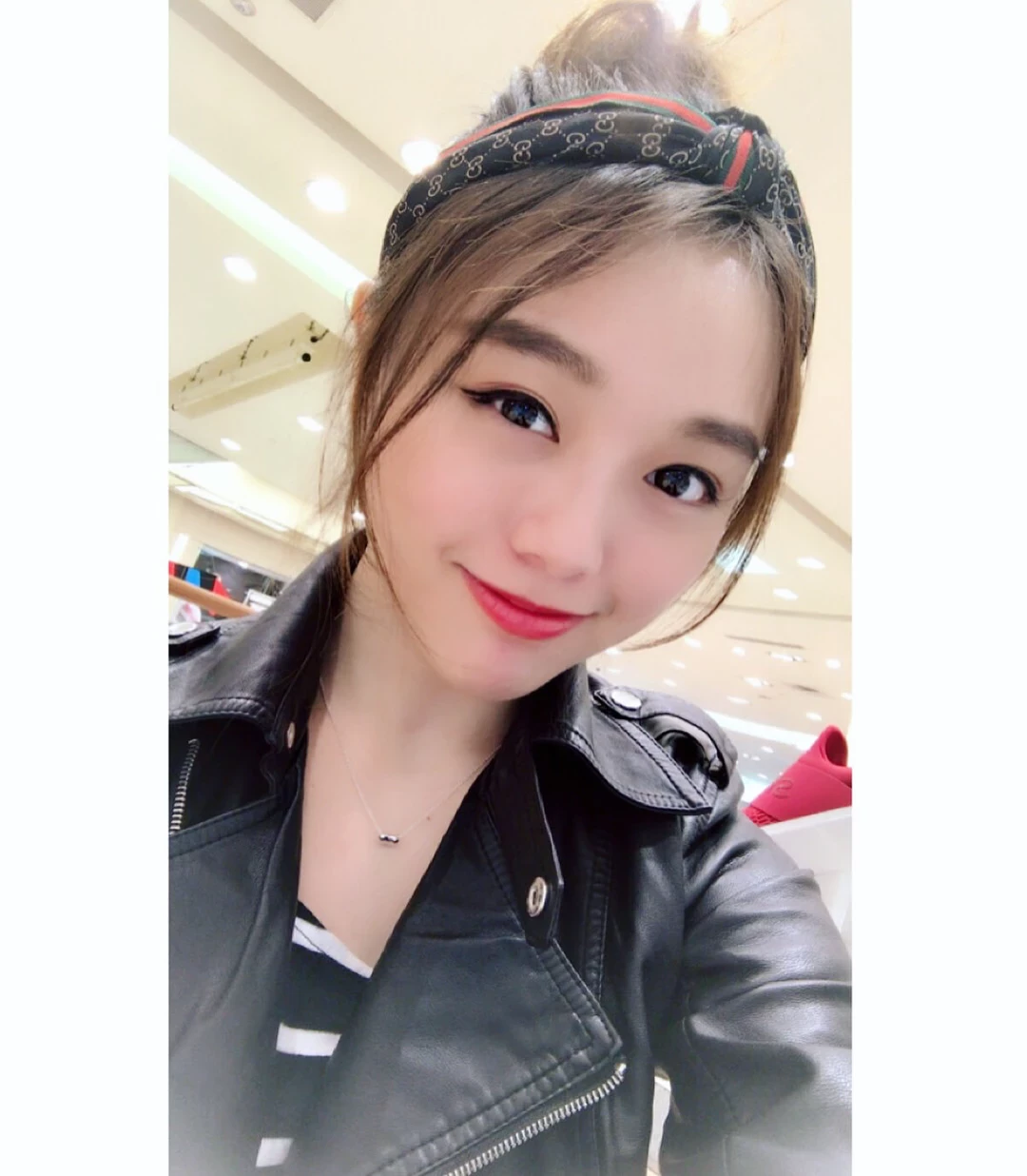 4284888.webp