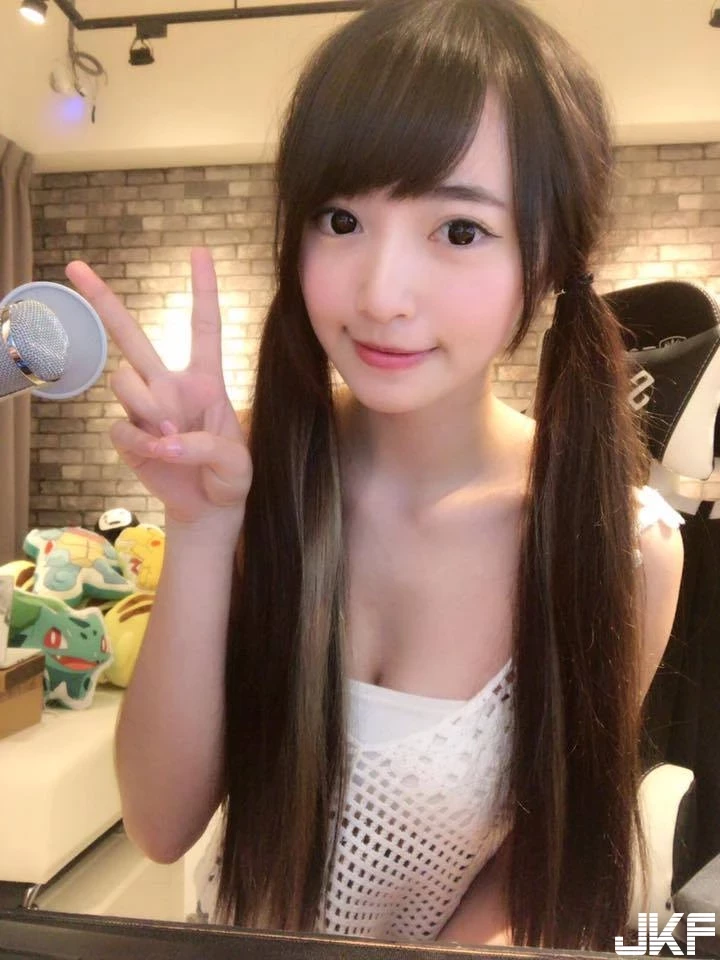 4851657.webp