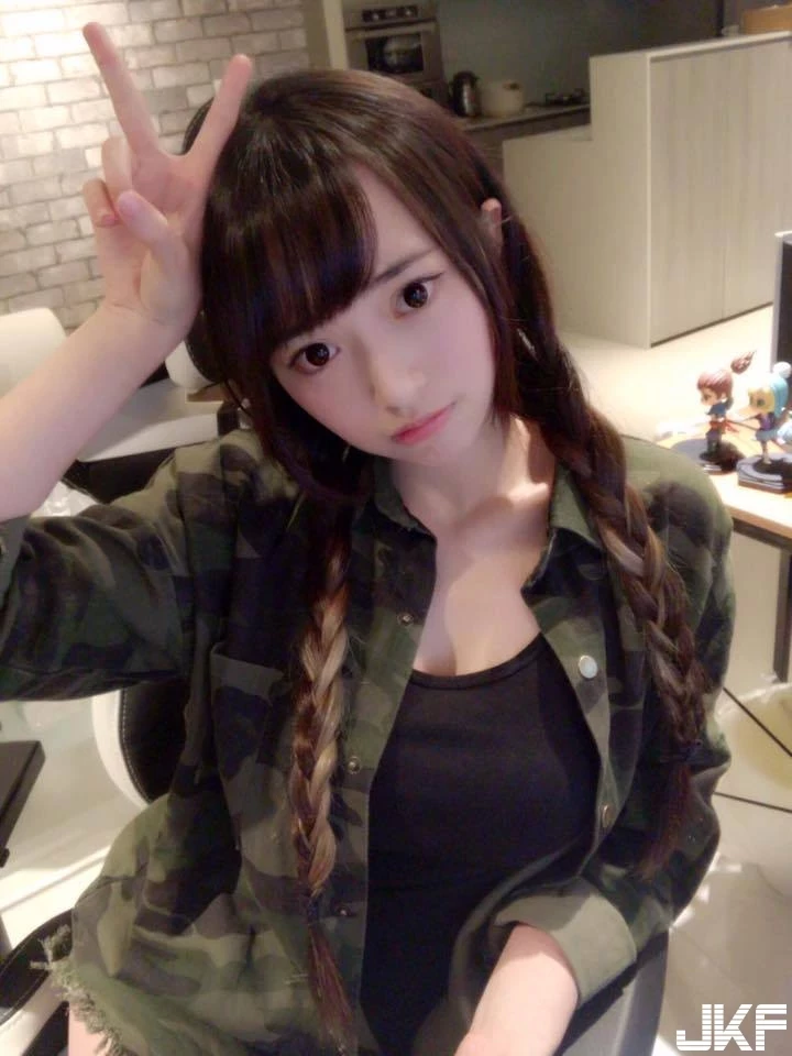 4851658.webp