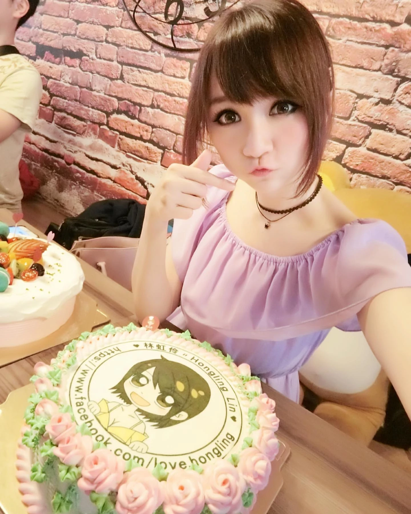 4354901.webp