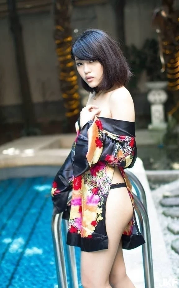16866794.webp