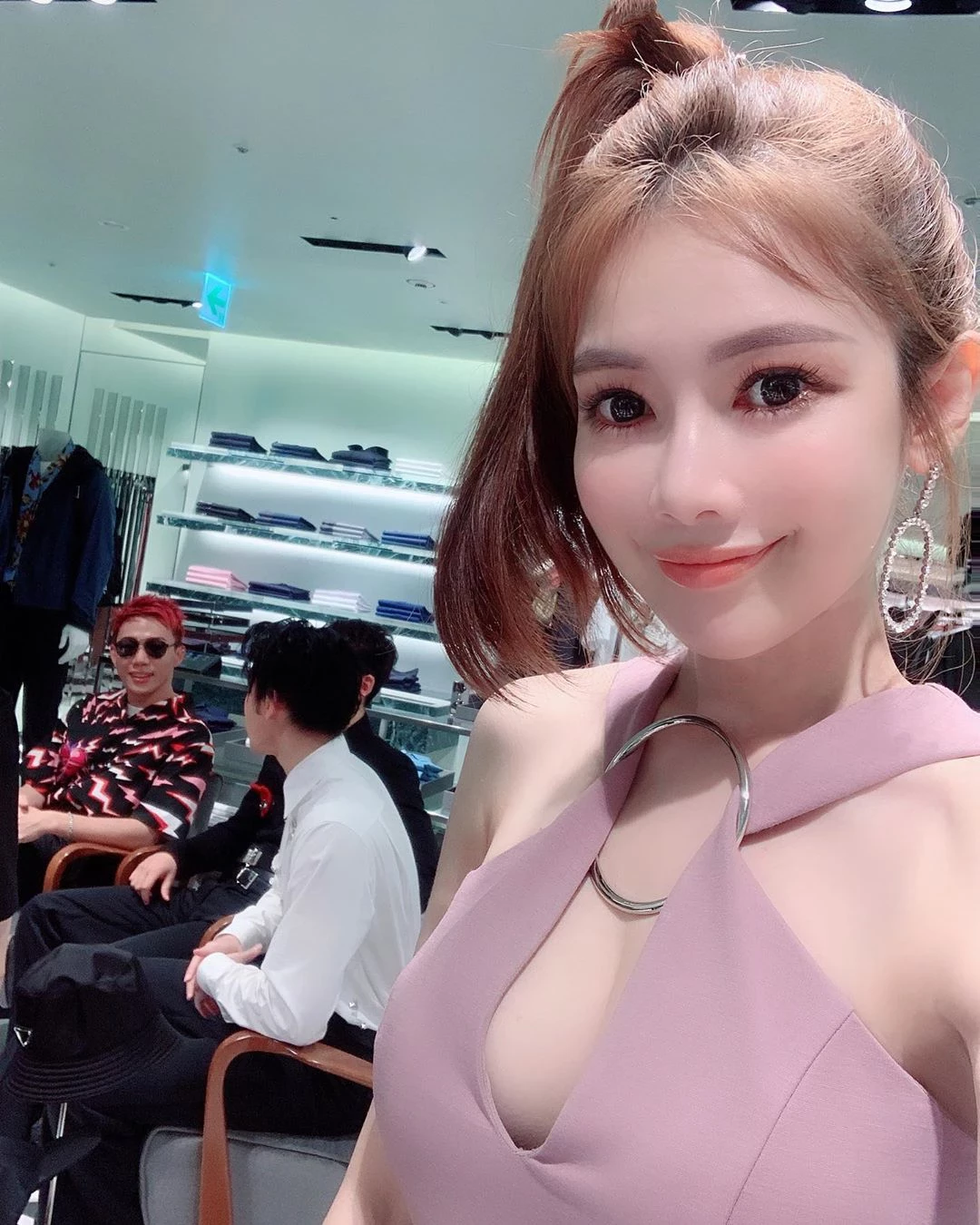 4115851.webp