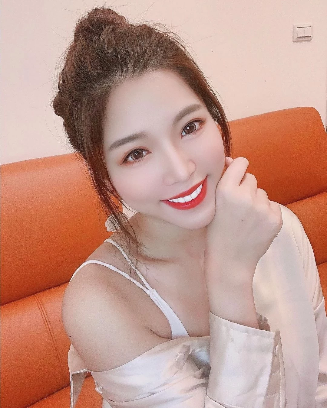 18205166.webp