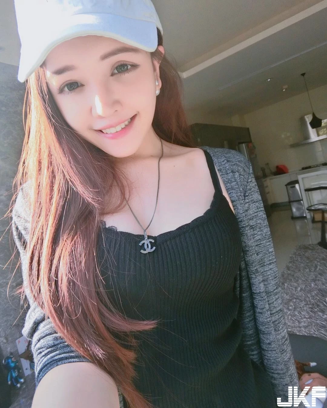 16793180.webp