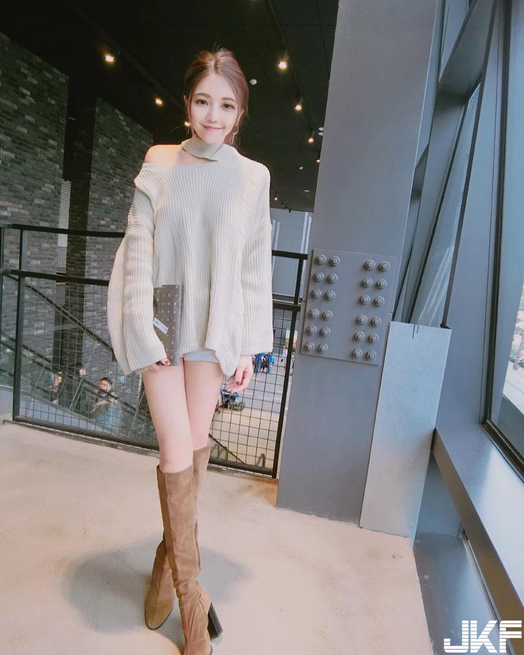 16793183.webp