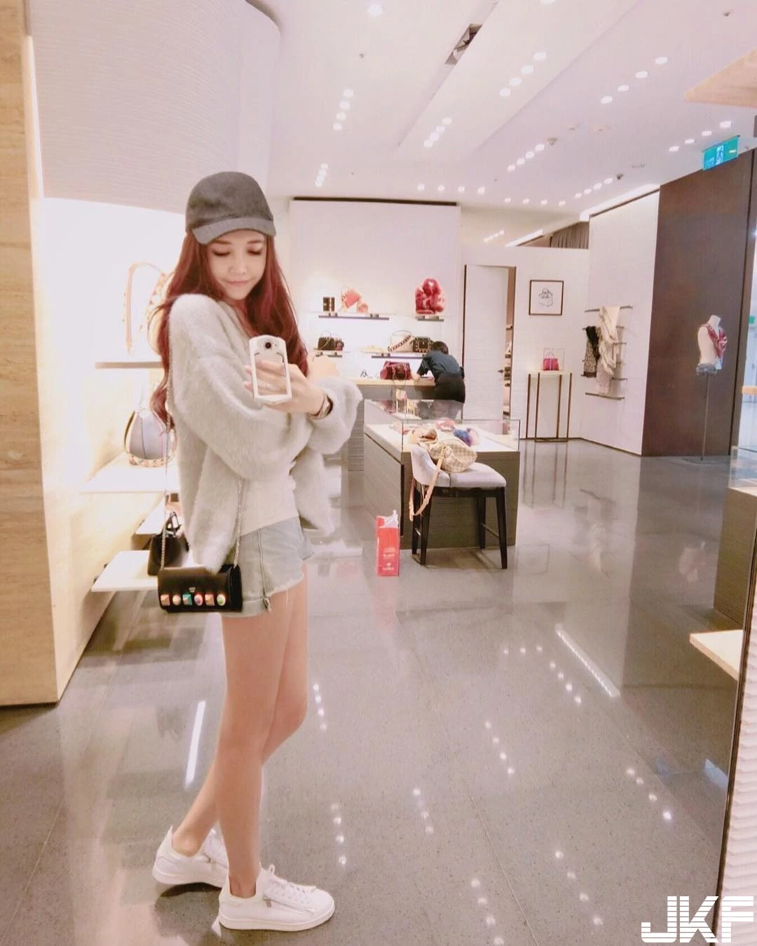 16793187.webp