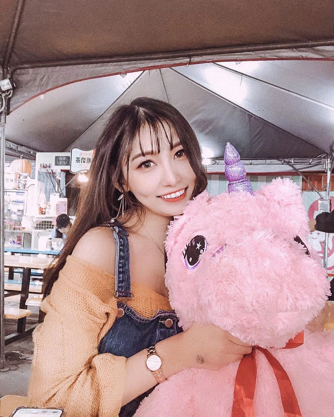 18205184.webp