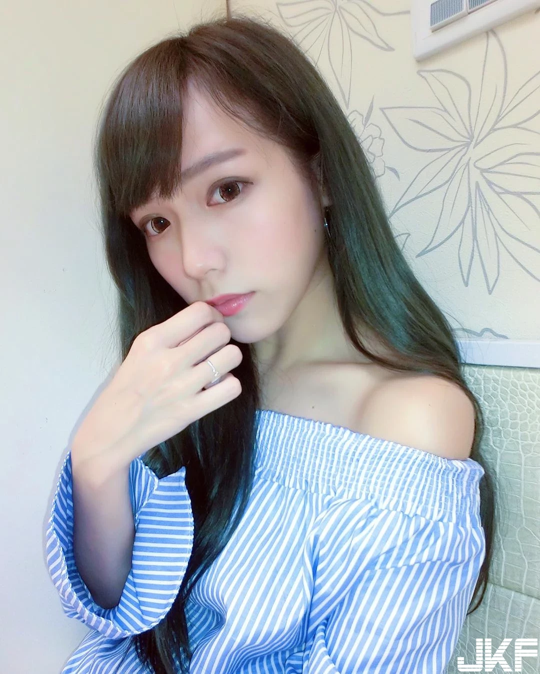16768645.webp