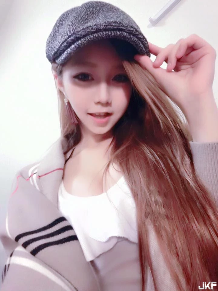 16866227.webp