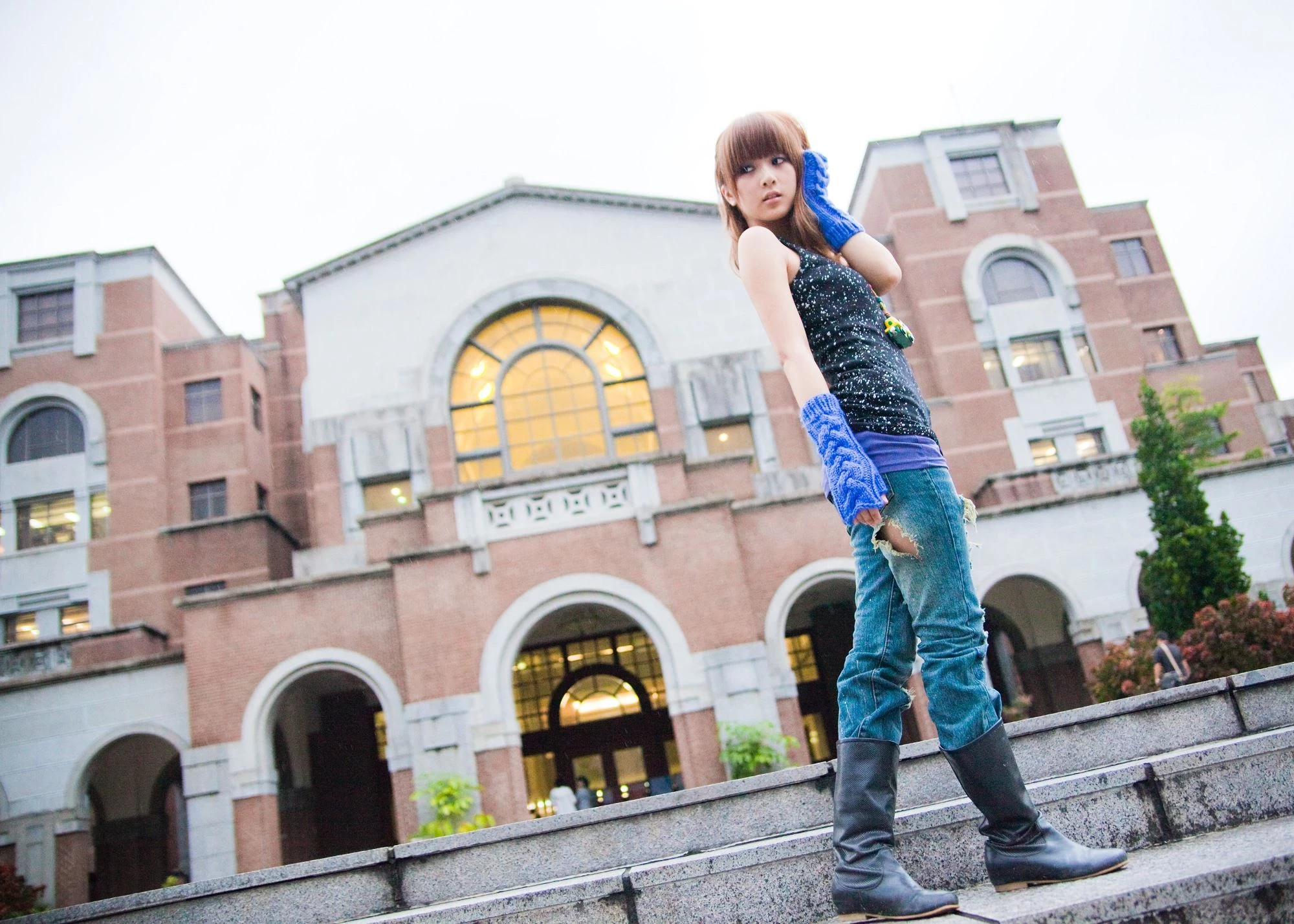 30716187.webp