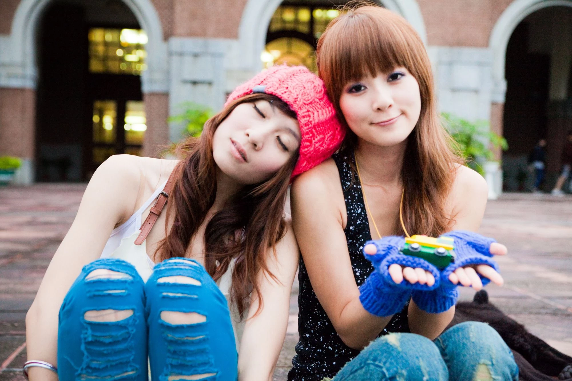 30716197.webp