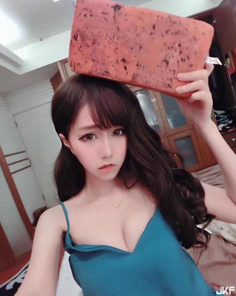 16866232.webp