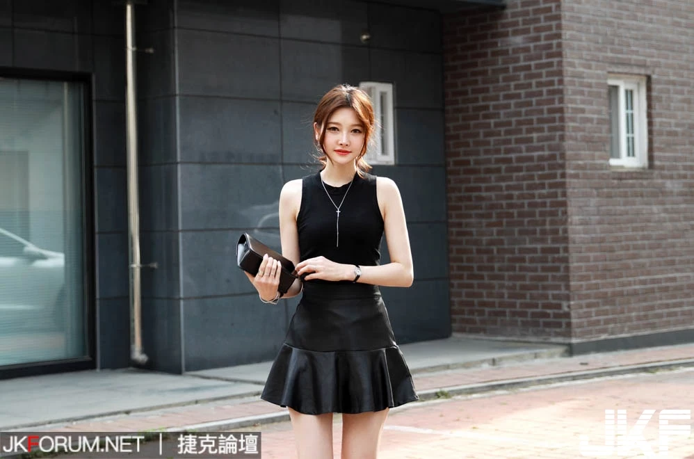 5751876.webp