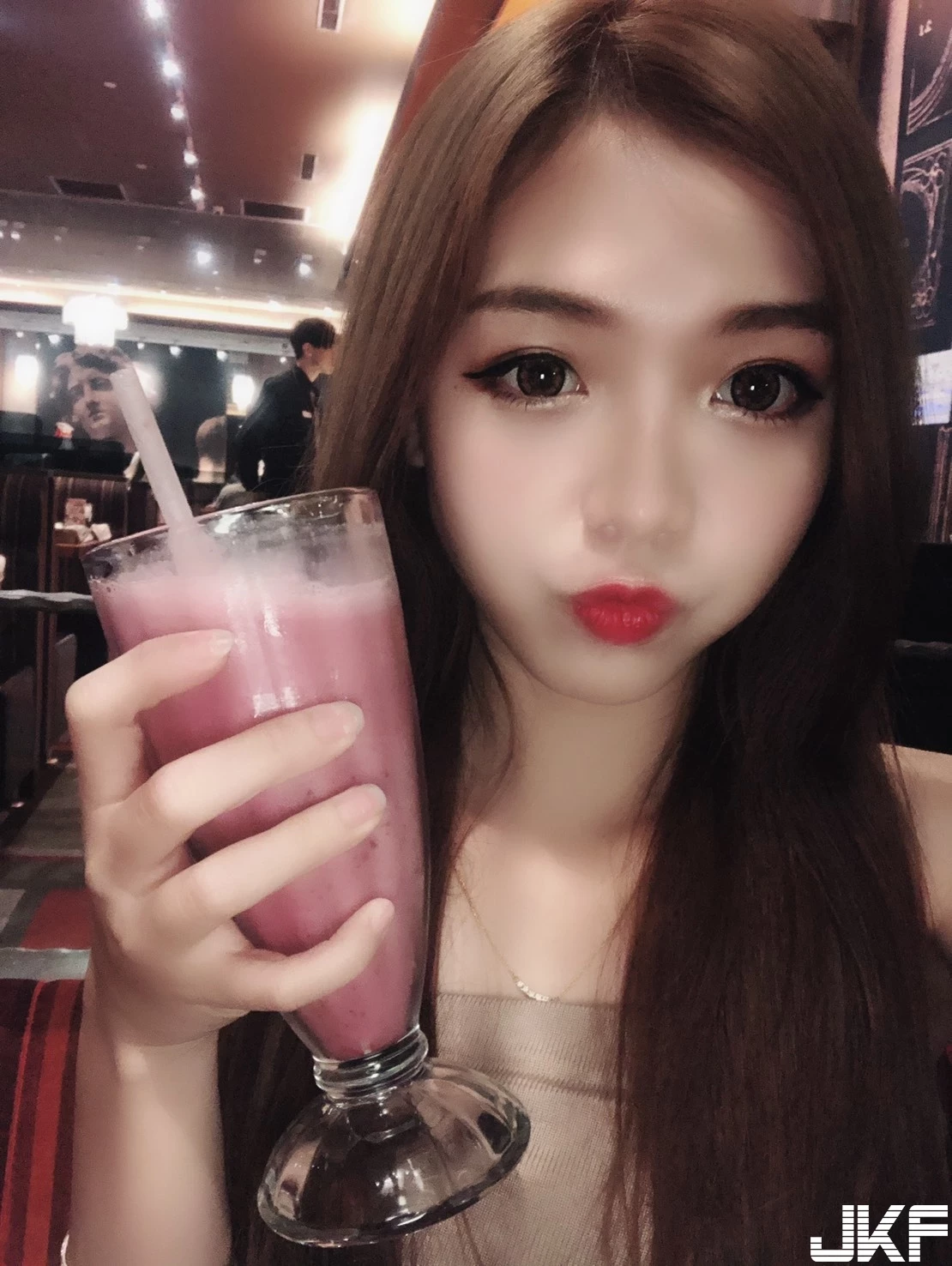 184706jb08kerkpp9t1ce8.webp