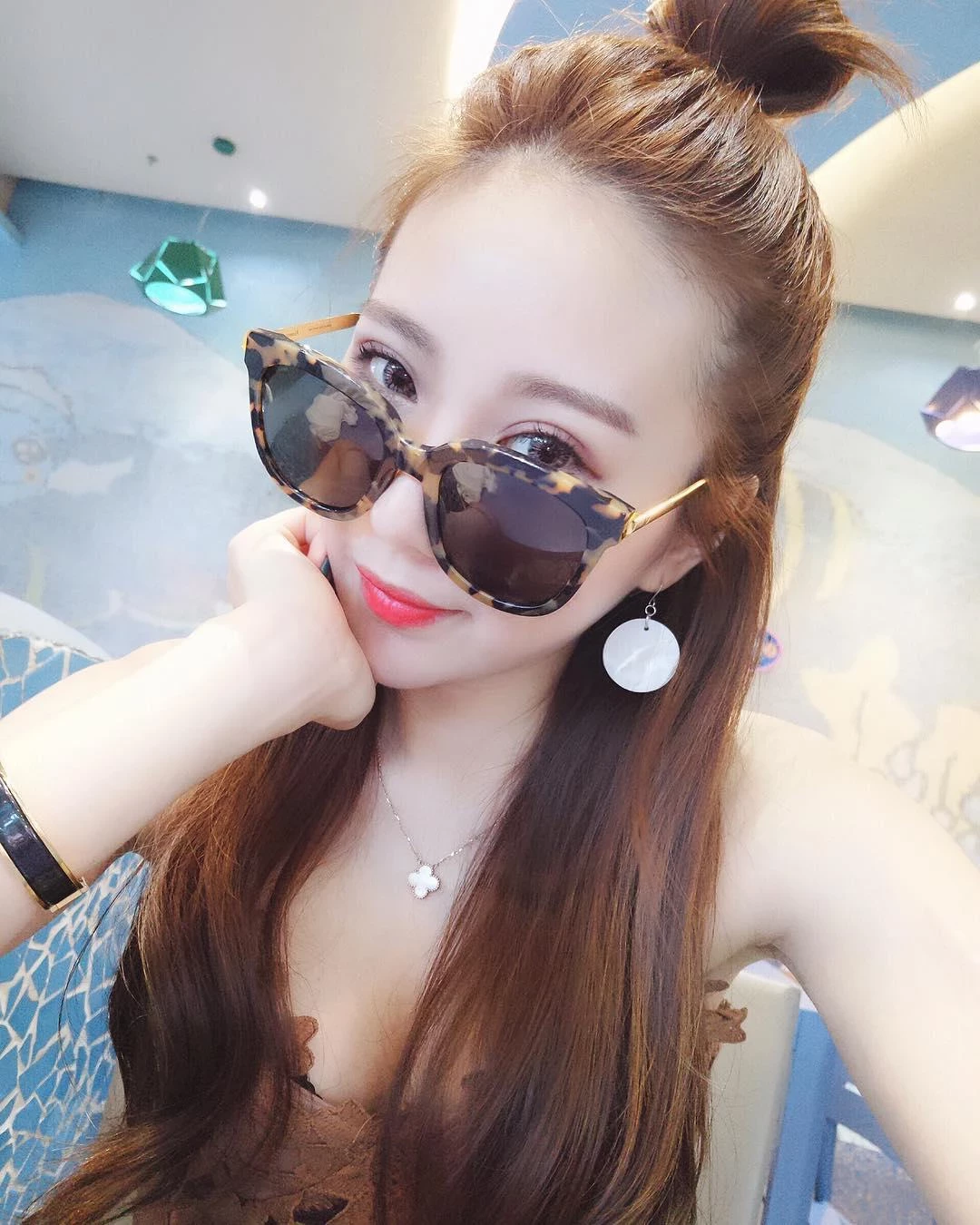 191527ct0vbb308zxtb8xf.webp